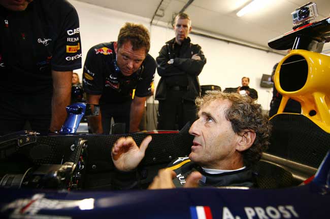 Alain Prost testa Red Bull 2012