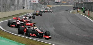 F1-gp-brasil-2012-carros-reta-principal(730)