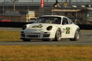 Carro 21 testa em Daytona