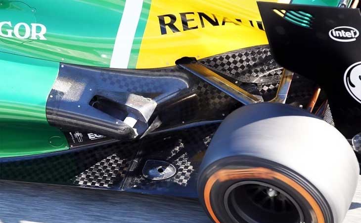 F1-caterham-ct03-escapamento(730)