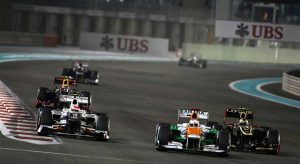 F1-gp-abu-dhabi-2013-disputa-posicoes(730)
