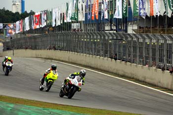 Moto 1000 GP: prova em Cascavel terá piloto local que corre nos