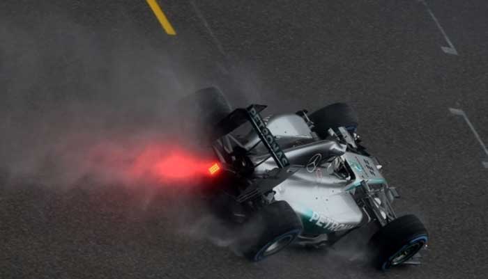 Lewis Hamilton é o pole em Xangai 2014