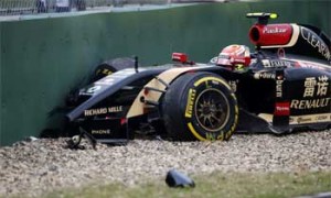 F1-maldonado-china-2014-batida-sexta(350)