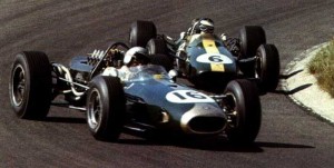 Jack Brabham (16) e Jim Clark em Zandvoort 1966