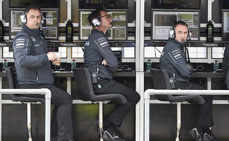 Pit wall da Mercedes