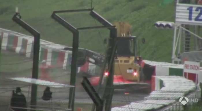 Momento do choque de Bianchi com o guindaste em Suzuka