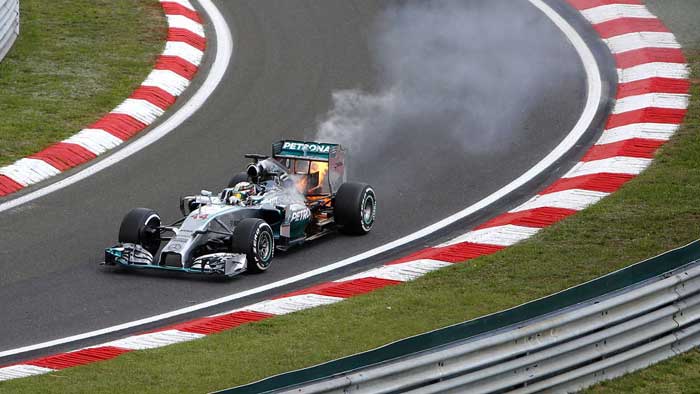 f1-hamilton-fogo-hungria-2014