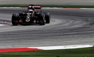 f1-grosjean-mal-2015