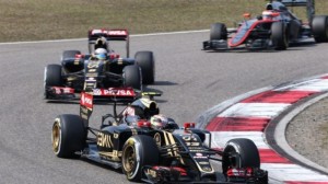 f1-maldonado-grosjean-lotus-china-700