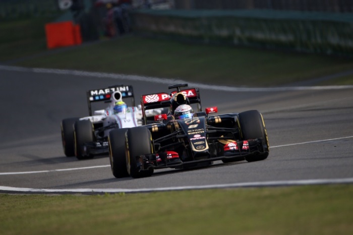 f1-grosjean-lotus-massa-williams-700