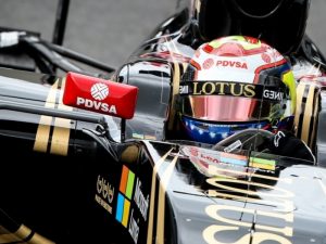 f1-maldonado-lotus-700