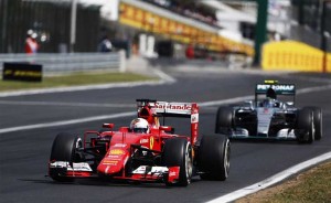 F1-vettel-rosberg-hungria-2015-corrida(730)