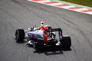 f1-ricciardo-red-bull-suzuka-pneu-700