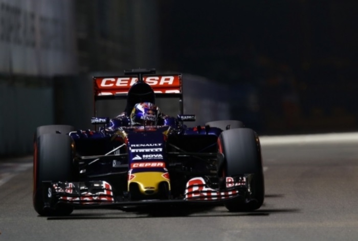 f1-verstappen-toro-rosso-cingapura-700