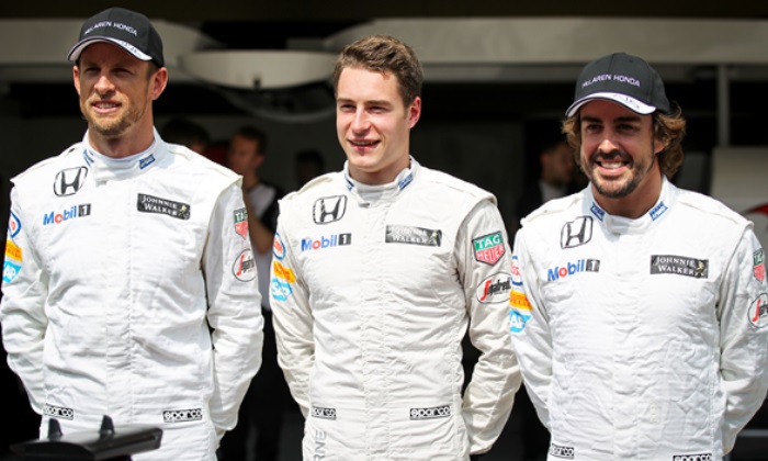 Jenson Button, Stoffel Vandoorne e Fernando Alonso