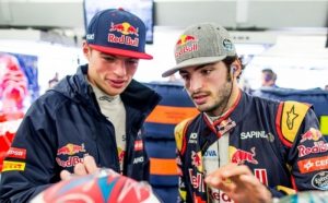 Max Verstappen e Carlos Sainz