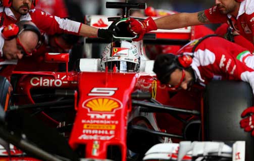 Vettel testa ultra macios em Barcelona