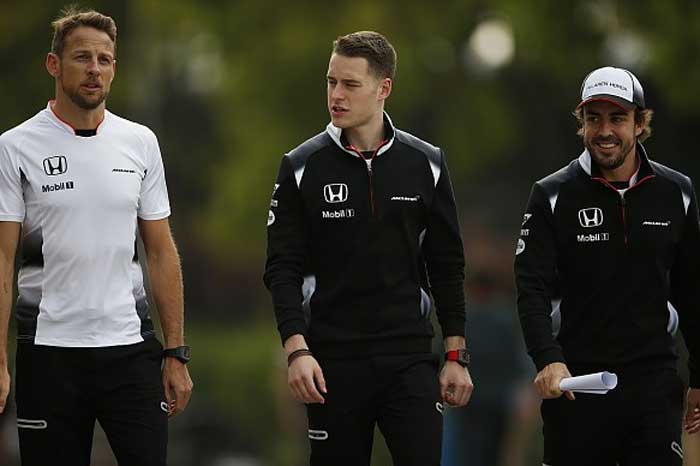 Jenson Button, Stoffel Vandoorne e Fernando Alonso