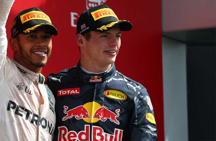 Lewis Hamilton e Max Verstappen