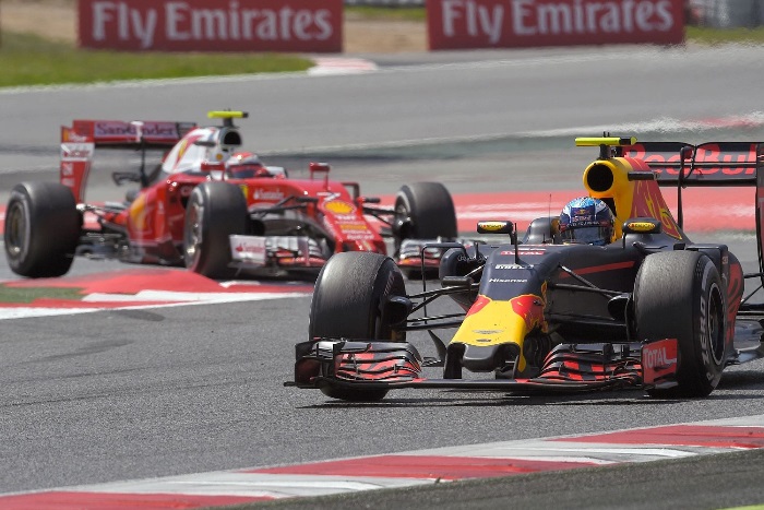 Max Verstappen e Kimi Raikkonen