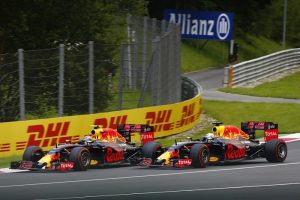 Max Verstappen e Daniel Ricciardo