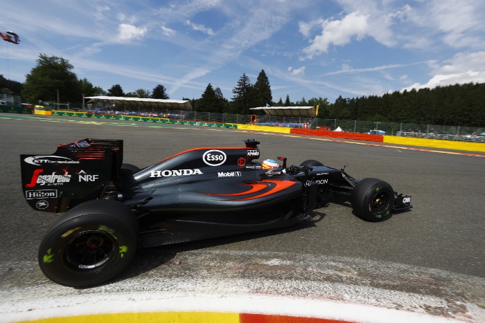 McLaren testa pneus protótipos em Spa