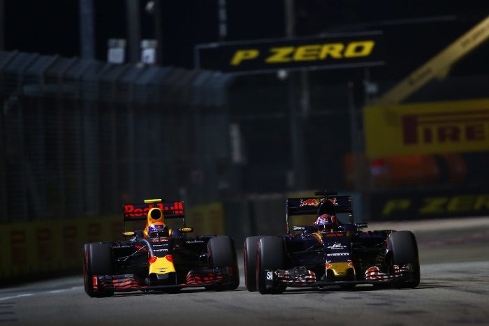 Daniil Kvyat e Max Verstappen