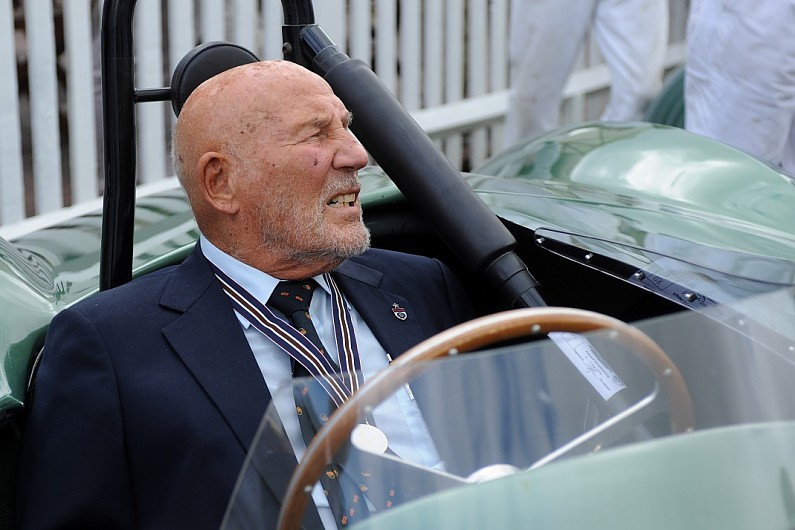 F1 - Morre a lenda Stirling Moss aos 90 anos | Autoracing | F1 ...