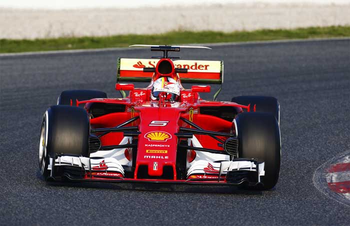 F1-vettel-barcelona-2017-primeiro-teste(700)