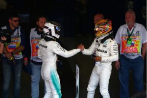 Valtteri Bottas e Lewis Hamilton