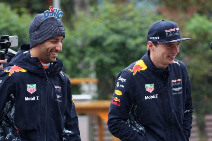 Daniel Ricciardo e Max Verstappen