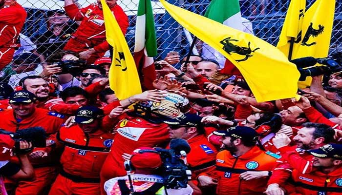 Ferrari comemora vitória em Mônaco