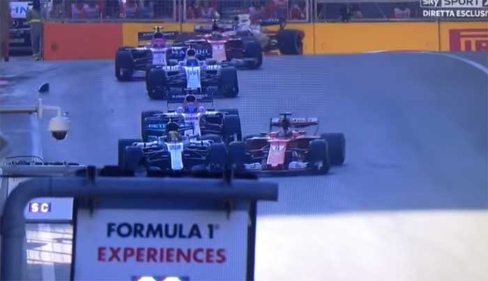 Vettel joga seu carro em Hamilton - Baku 2017