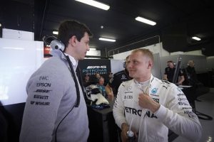 Toto Wolff e Valtteri Bottas