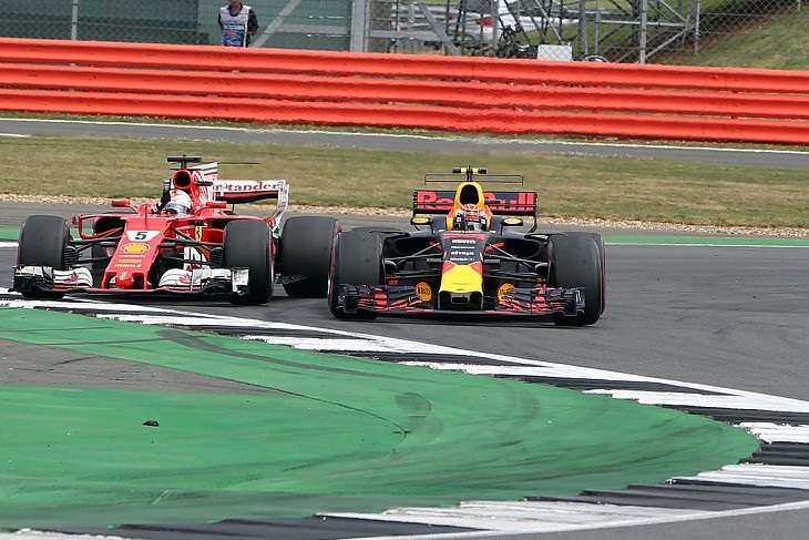 Sebastian Vettel e Max Verstappen