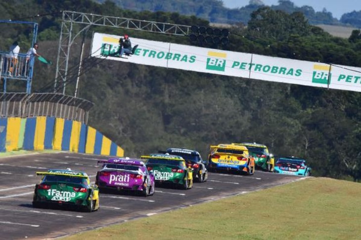 Stock Auto Service leva expertise das pistas aos carros de rua - Notícia de  Stock Car