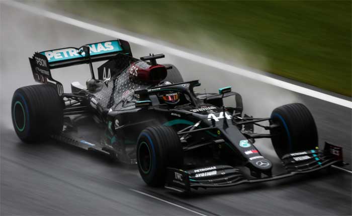 Mercedes tem 3 corridas para resolver problemas do carro