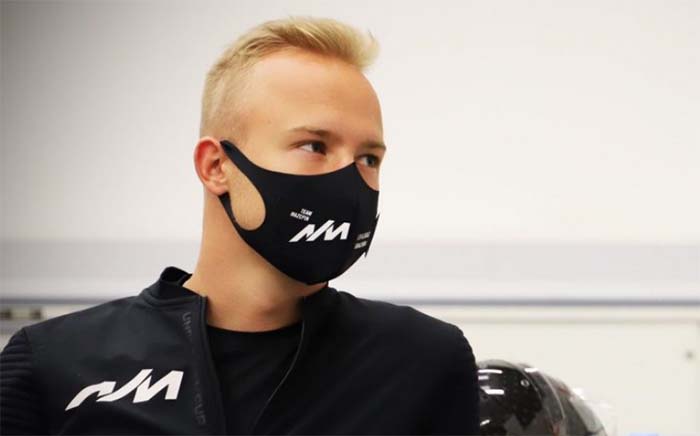 Mazepin vai correr com bandeira neutra na F1 por conta de punição