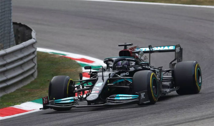 Mazepin vai correr com bandeira neutra na F1 por conta de punição