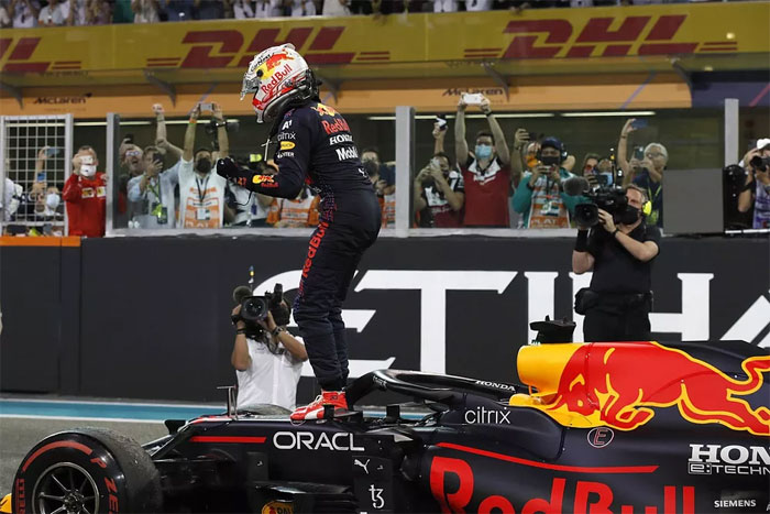 Max Verstappen é campeão mundial da F-1. Título decidido na última