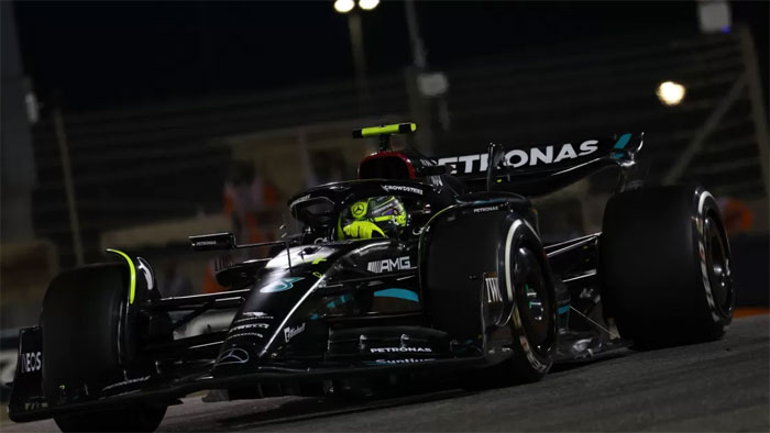 F1: Mercedes vai continuar a evoluir W14