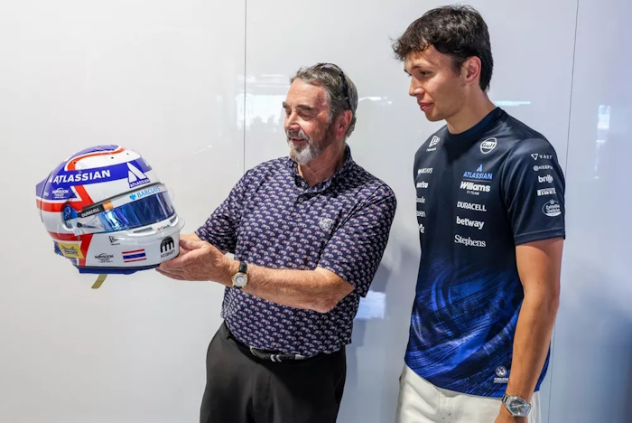 F1-mansell-albon-espanha-2026-capacete.j